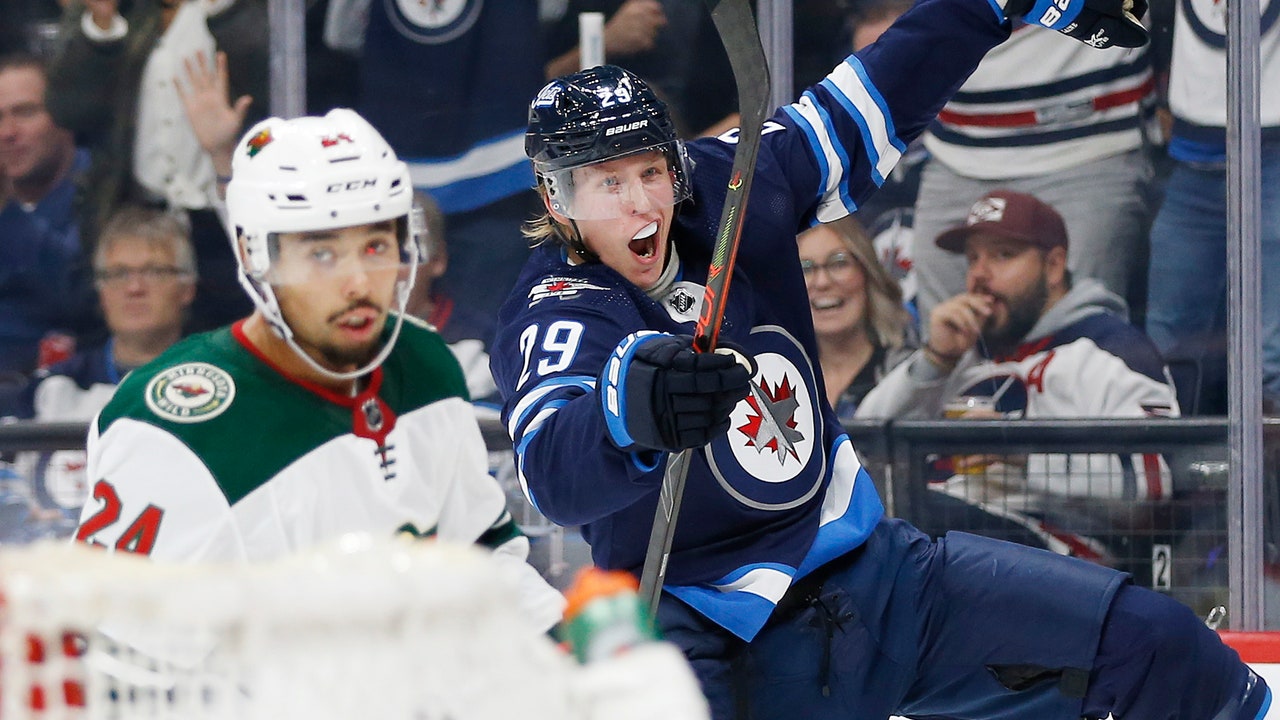 Laine's 2 goals, 2 assists help Jets beat Wild 5-2